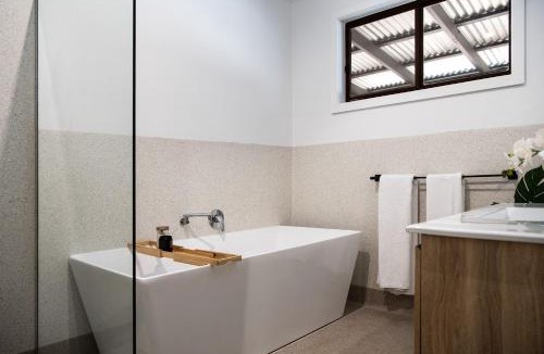 Wheatsheaf House | Selo Retreat- escape to this forest retreat