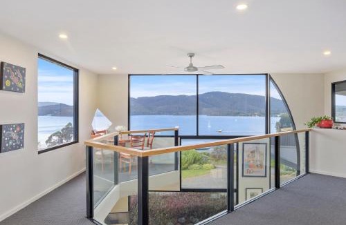 Dover House | Quarry Hill Lookout