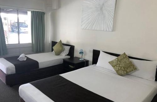Mackay Hotel | Coral Sands Motel