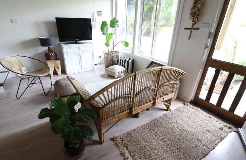 Smiths Lake House | The Shaka Shack