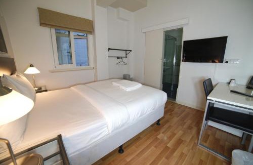 Melbourne Central Business District Hotel | City Centre Budget Hotel