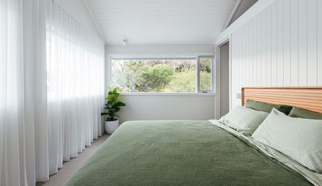 Brand new boutique, bayside cottage w/sauna + plunge pool