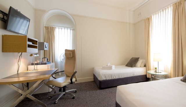 Neutral Bay Lodge