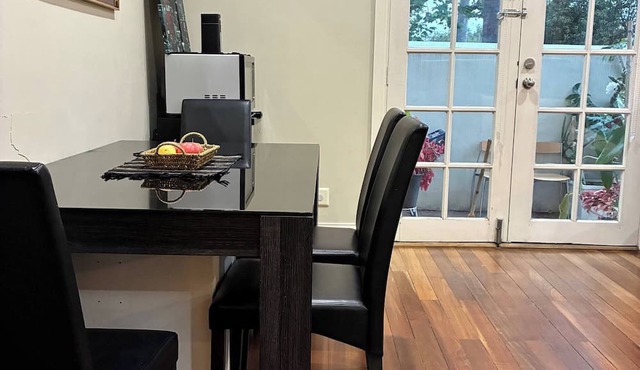 Cozy Tusmore Apartment With Private Garden City View Near Burnside Village Mall