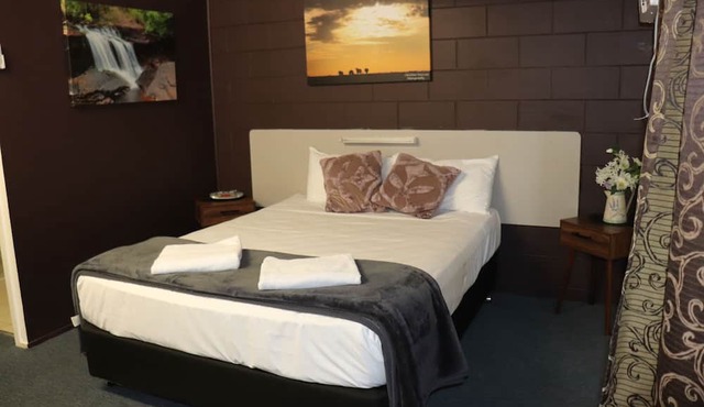 Spanish Lace Motor Inn