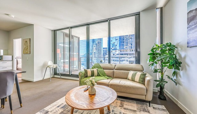StayAU Leisure 2BR Modern CBD Apt