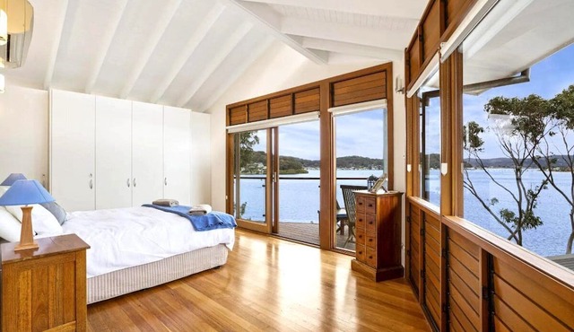 Sunset Retreat, Killcare