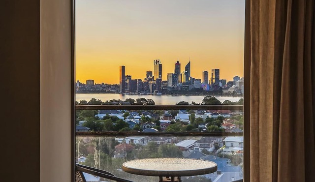 Metro Hotel Perth