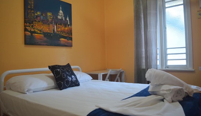 Civic Guest House - Hostel