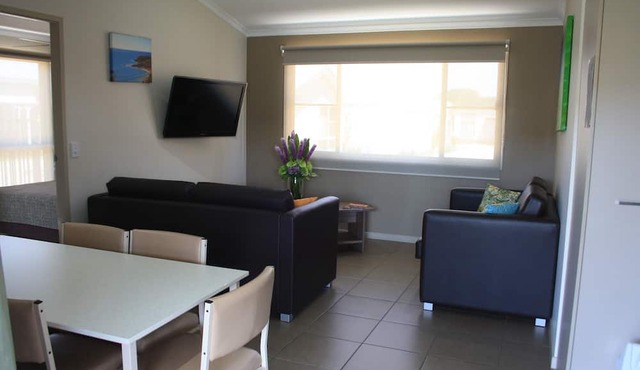 The Bowlo Holiday Cabins