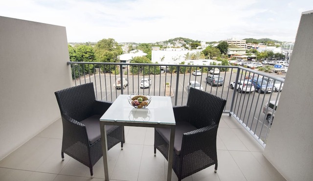 Gladstone City Central Apartment Hotel