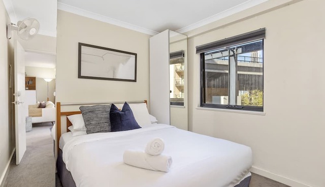 Prime 2BR Suite on Mounts Bay Road