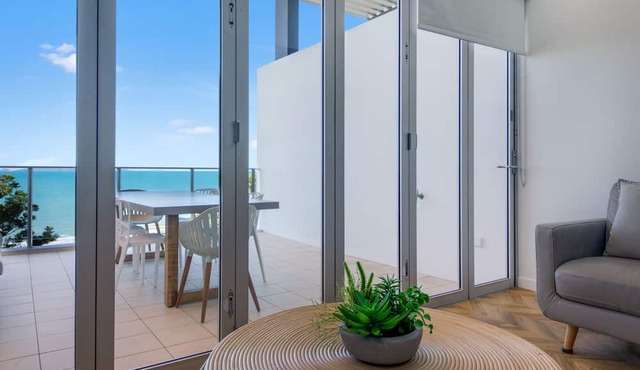 Echelon Apartments