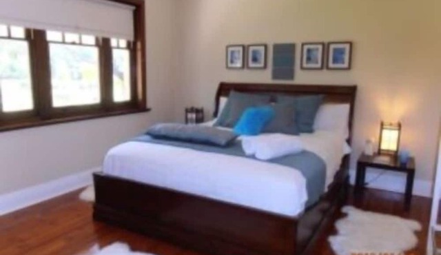 Barristers Block Vigneron Villa