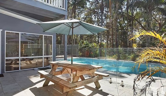 The Place - Pool, Lake, Kayaks & much more!