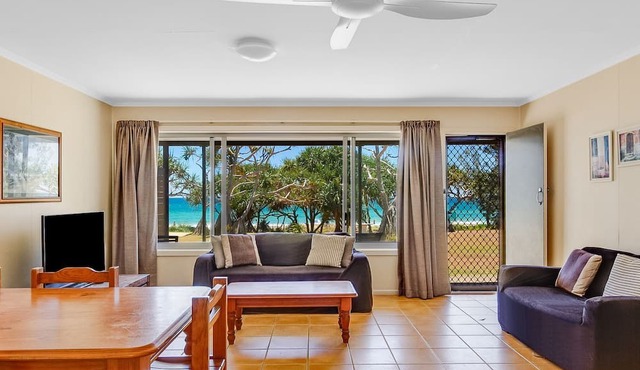 The Dreamery 1 - Absolute Beachfront Tugun