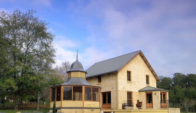 Kentisbury Country House on Cradle Coast, lovely rural retreat