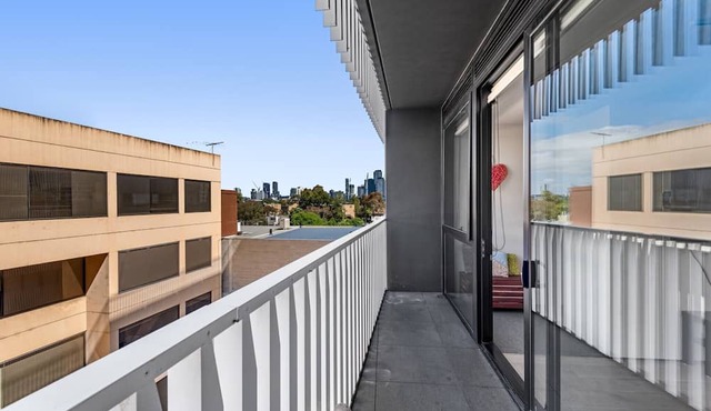 Sleek South Melbourne Pad, 1-Bed by Albert Park