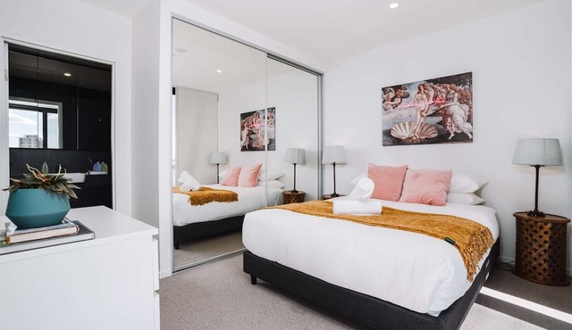 Perfect Located 1-Bed with Great Views
