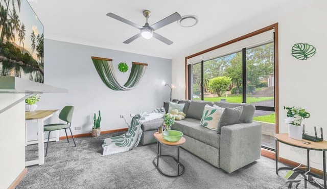 Cranebrook Leisurely Home