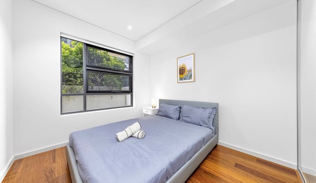 Modern 2BR Ground-Floor APT in Heart of Burwood