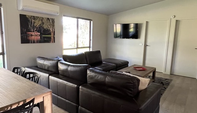 Greenways Holiday Units
