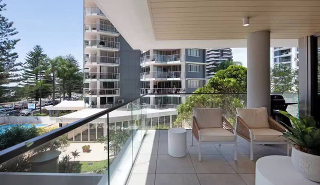 Luxury Villas Burleigh Bliss (Ocean Views)