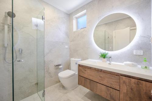 Charming Det House, N Sydney , 3BR 3BA with Pvt Parking&Metro Nearby