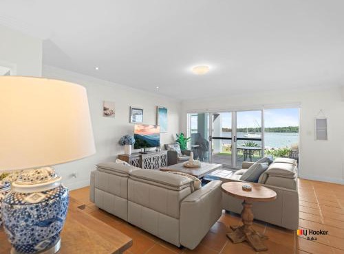 Riverview Apartment 2.3