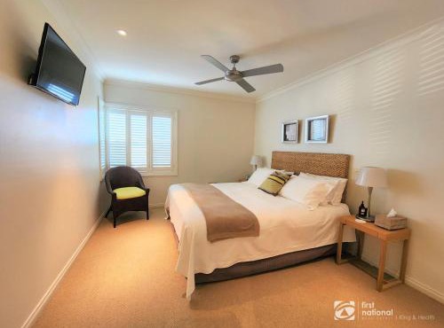 Bay Suite - Waterfront Apartment in Metung