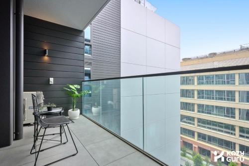 KozyGuru | Moonee Ponds | Modern 1 Bed Apt Parking