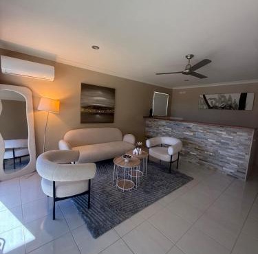 Serene Glen Eden Retreat Ground Floor in a shared property