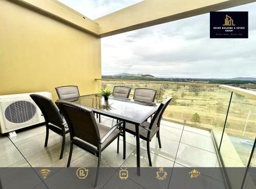 C04-Summerfield Stylish 2BR Apart, Mountain view