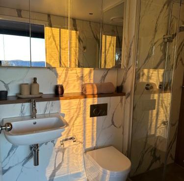 Romantic Stargazing Retreat - Beyond Bubbles