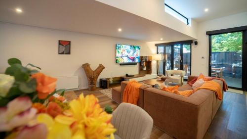 Sanctuary on Stanhope - Art & Modern Luxury
