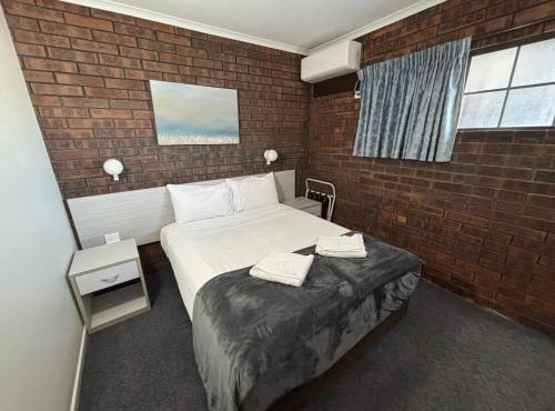 Shakespeare Motel