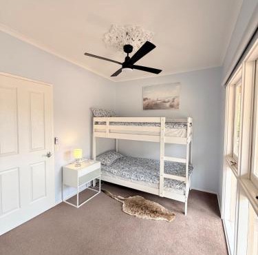 Peaceful 6-Acre Grampians Ridge Retreat Sleeps 10