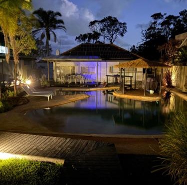 Waterfront Oasis Lakefront Villa with Pool and Sauna