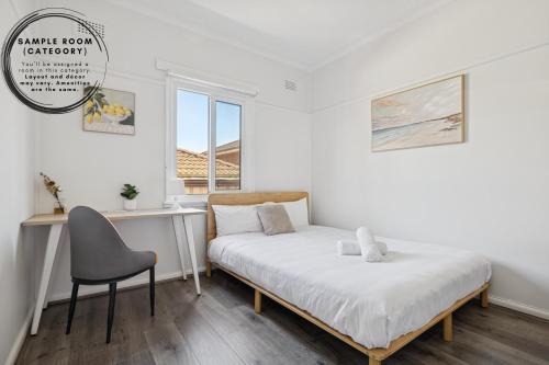 Well-Situated Double Room Near Hurstville Station - Shared Bathroom & Kitchen
