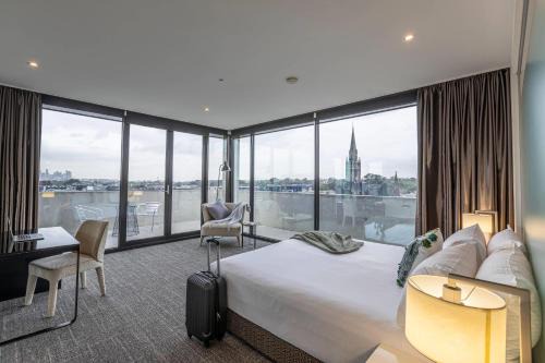MainStay Suites Hawthorn