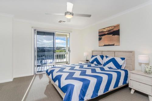 Isla Bonita - Pet Friendly - Not Fully Fenced - No Linen Included