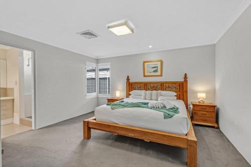 Salt and Serenity - Beachside Escape with Pool