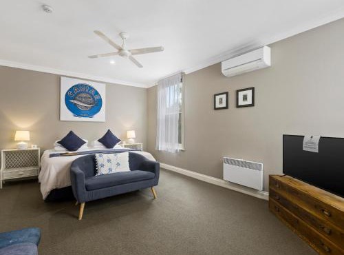 Athelstane Hotel