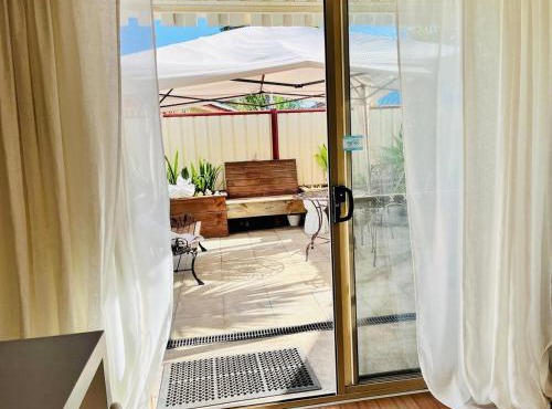 Barn Outside - Modern 2 bedroom flat Inside