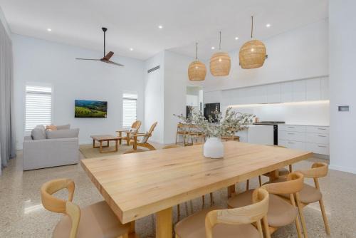 16 Corella Court