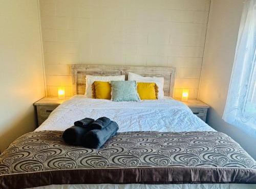 Vic Horsham, Unit 3, Cozy 2-Bedroom Retreat
