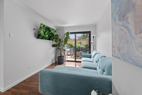 3 Bed Fully Renovated with Outdoor Fun