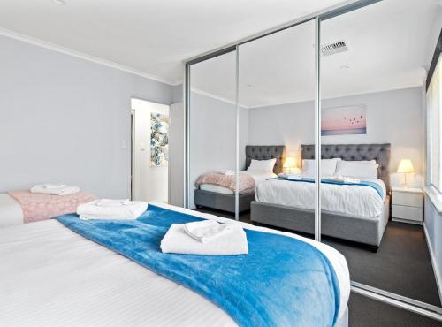 Hectorville Luxe Haven Suite