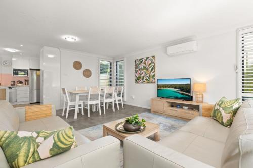 Inish by Experience Jervis Bay