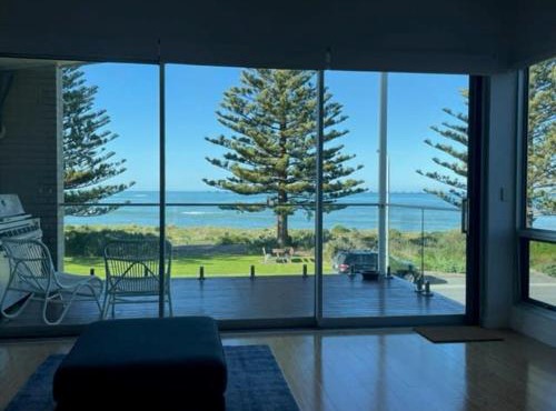 4A Franklin Pde Encounter Bay - BYO Linen